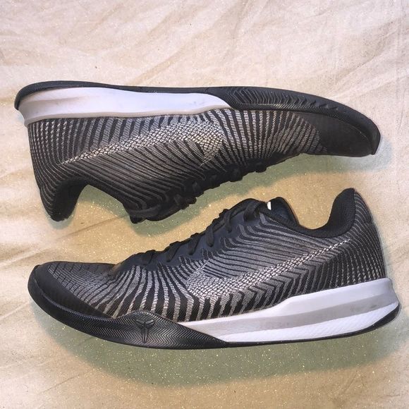 Kobe Nike Mentality 2 Black/White - Picture 1 of 10